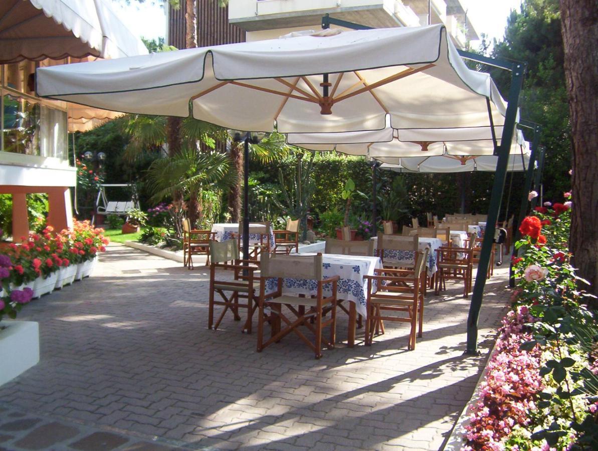 Hotel Escorial Cervia Eksteriør bilde