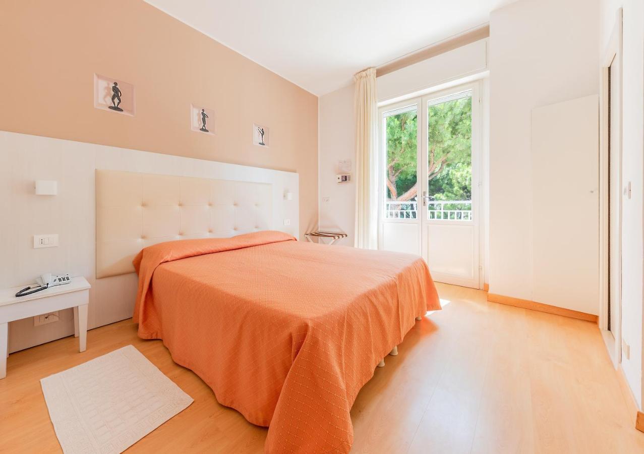 Hotel Escorial Cervia Eksteriør bilde
